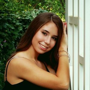 Meet your Posher, Brooke